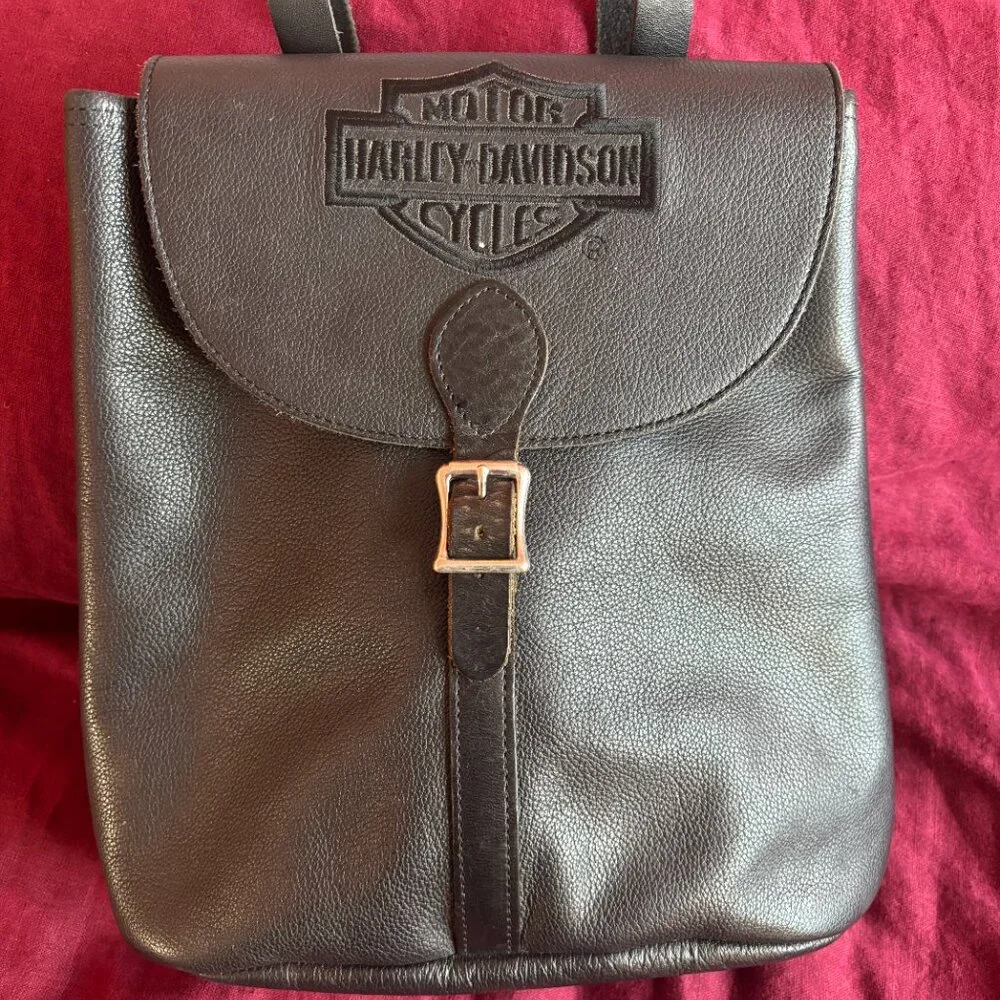 Harley-Davidson Black Leather Backpack with Buckle - Picture 4 of 4
